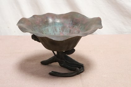 Antique Chinese bronze stem bowl