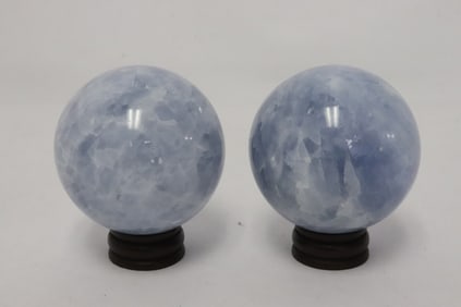 2 aquamarine balls