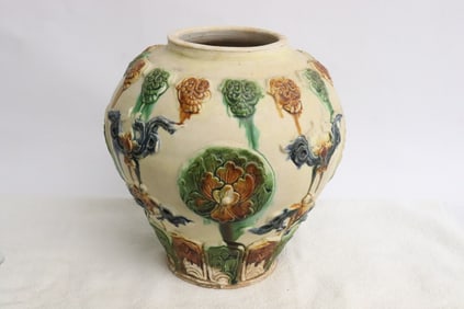 Fine sancai earthenware jar
