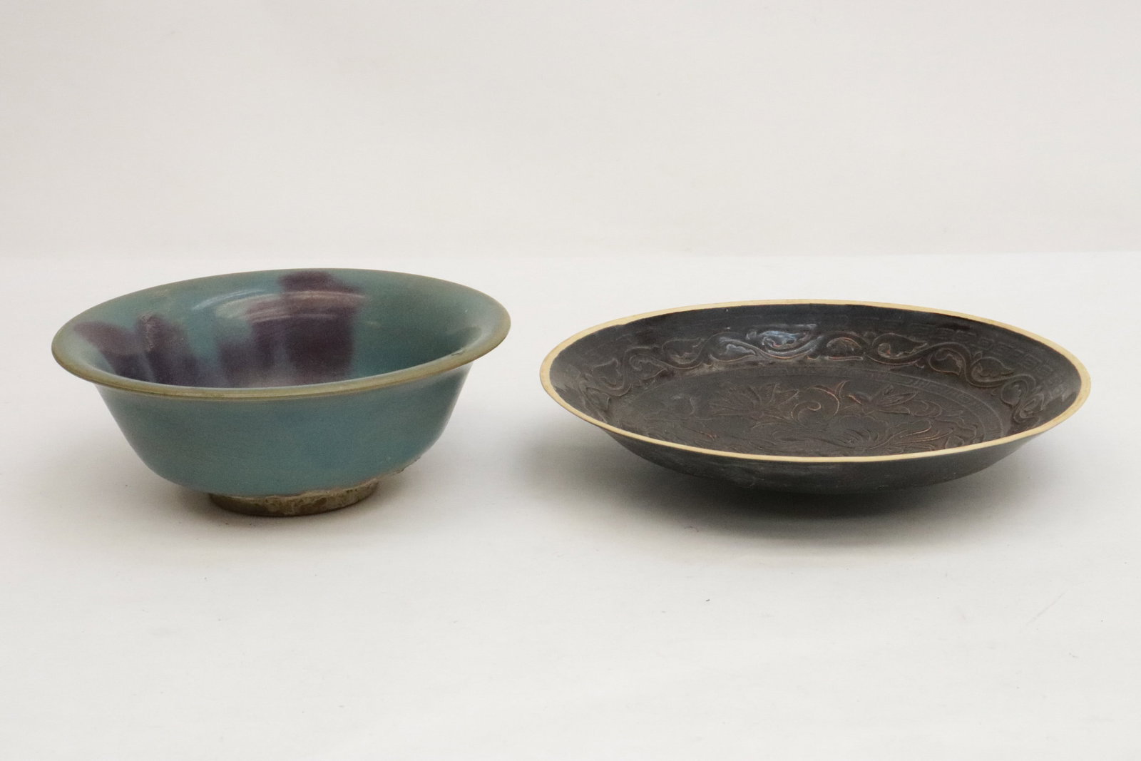 2 Song style bowls: 2 Song style bowls, 2.6"x6.4"dia, 1.6"x8"dia