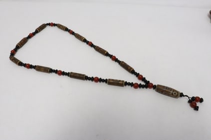 A dzi bead like bead necklace