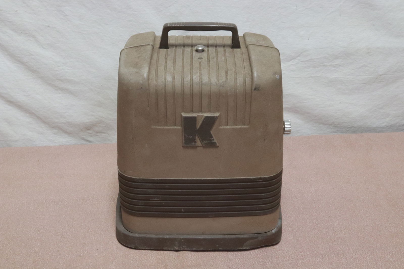 Keystone 8mm movie projector with power cord (1 of 12)