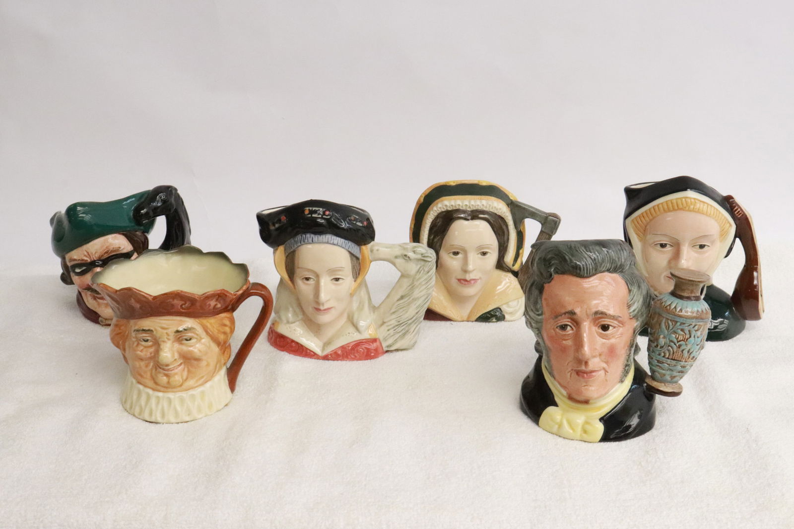 6 medium size Royal Doulton character jugs: 6 medium size Royal Doulton character jugs, 3.4"x4.25"x3.15" - 4.6"x4.2"x2.75"