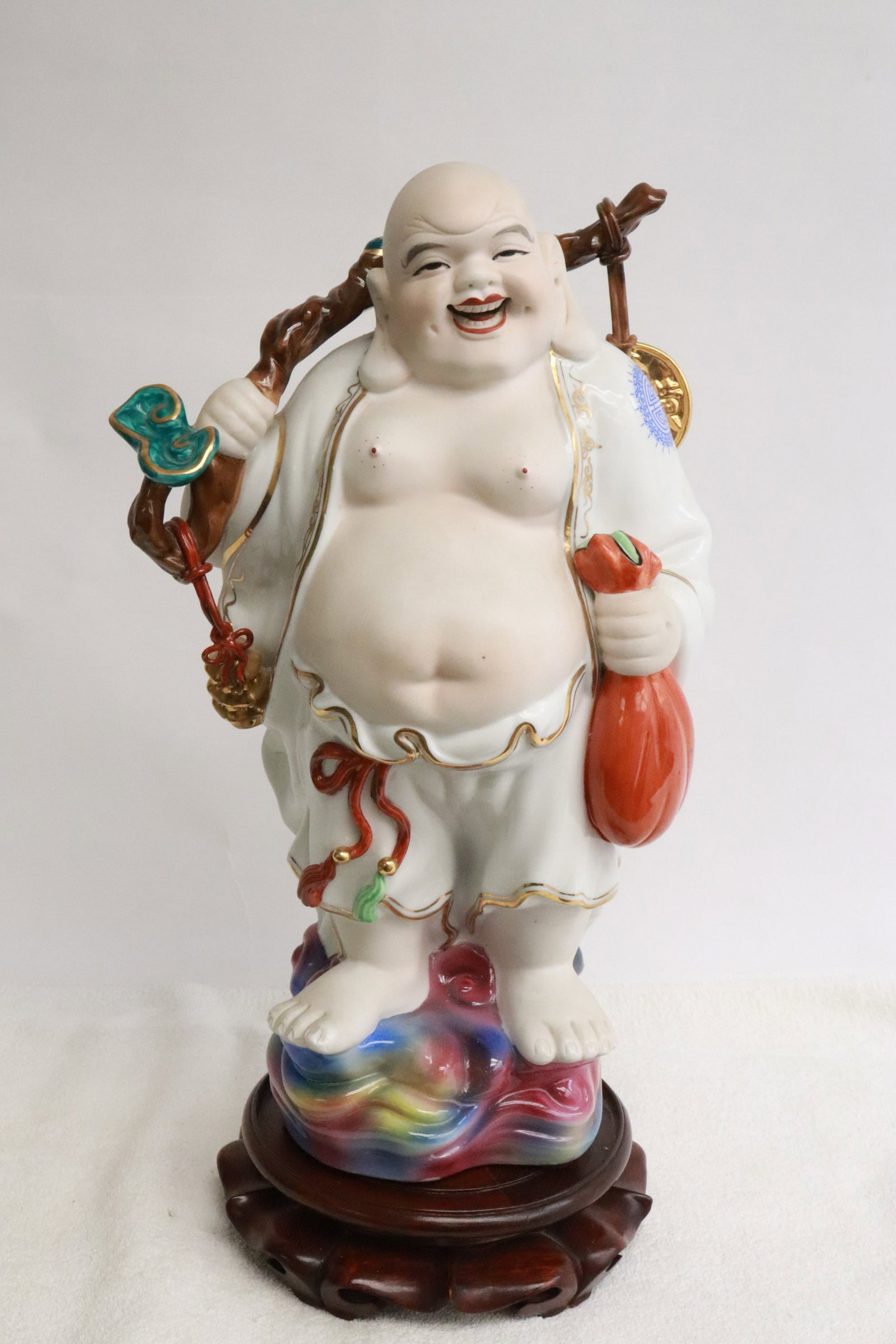 Chinese wucai porcelain figure "god of fortune": Chinese wucai porcelain figure "god of fortune", 13.7"H