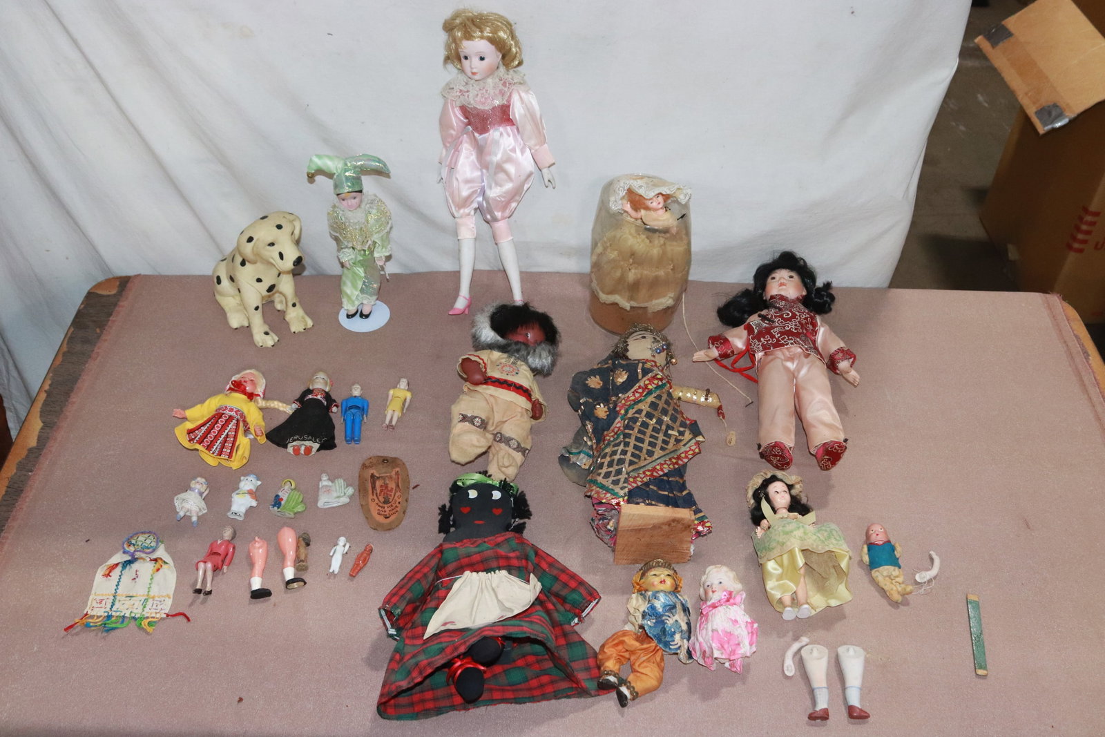 Large lot of misc. dolls (1 of 9)