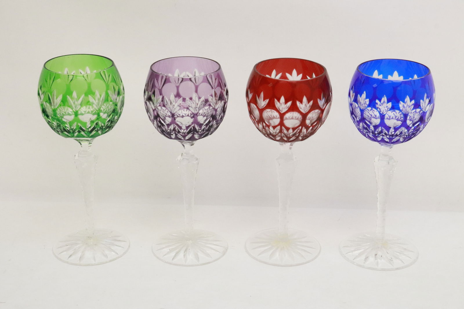 4 crystal wine goblets: 4 crystal wine goblets, 7.85"x3.3"dia ea