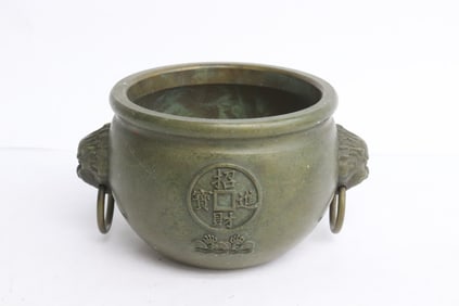 Fine Chinese bronze censer