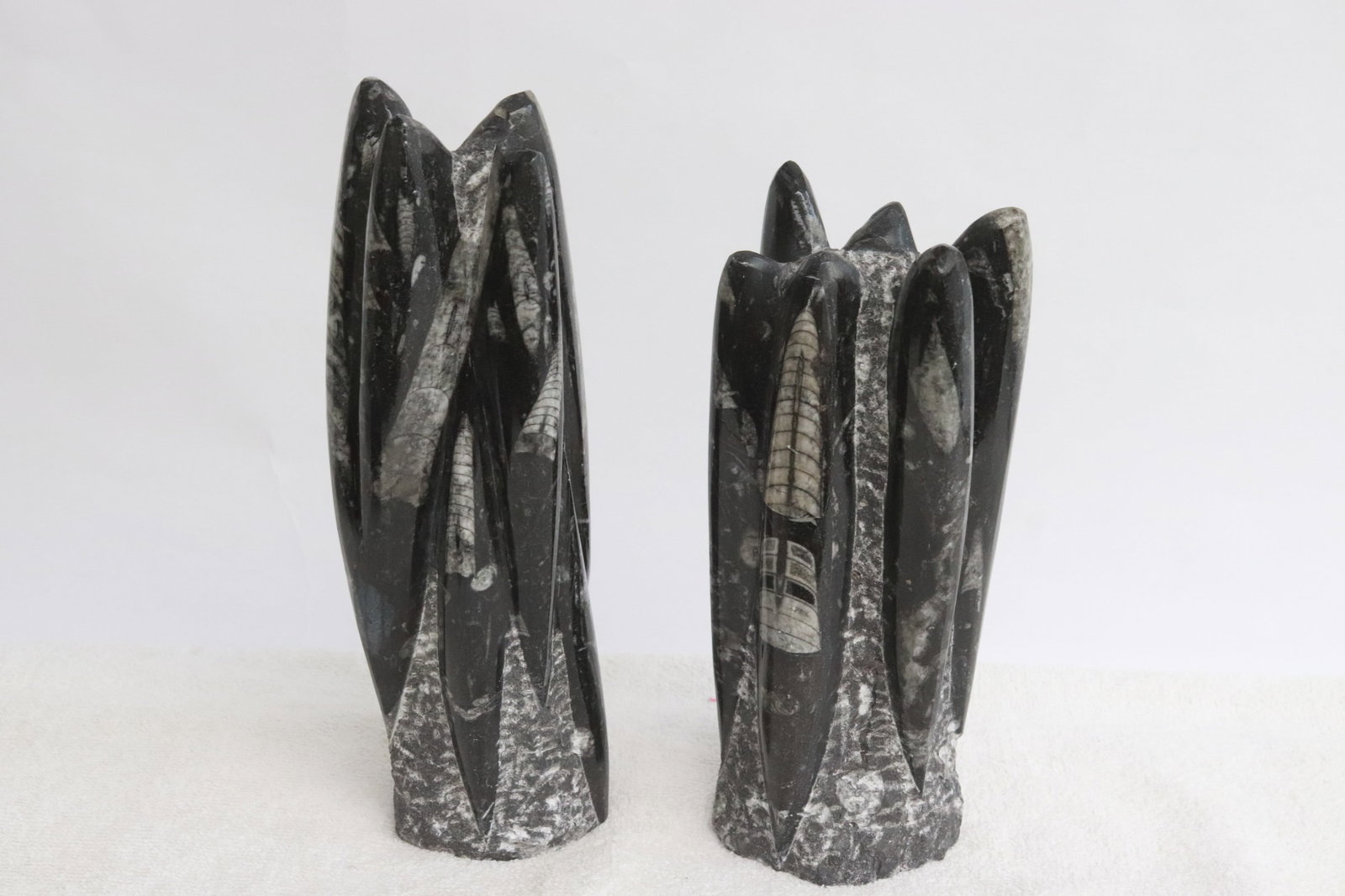 Pair fossil obelisks: Pair fossil obelisks, 7.7"H, 8.5"H