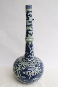 Chinese long neck blue and white porcelain vase