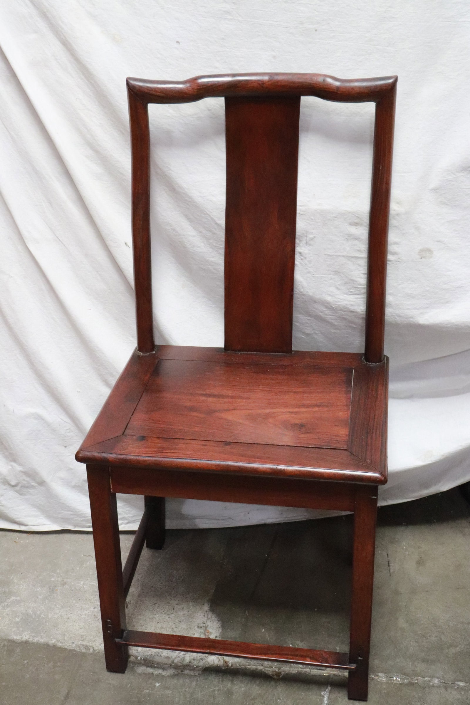 19th century Chinese rosewood side chair: 19th century Chinese rosewood side chair, 41.75"x20.7"x16.3"