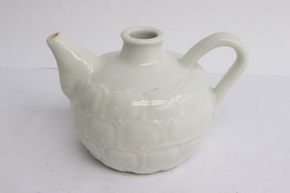 Chinese white porcelain wine server