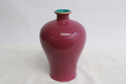 Chinese red glazed porcelain meiping