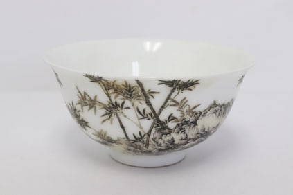Fine Chinese famille rose porcelain bowl