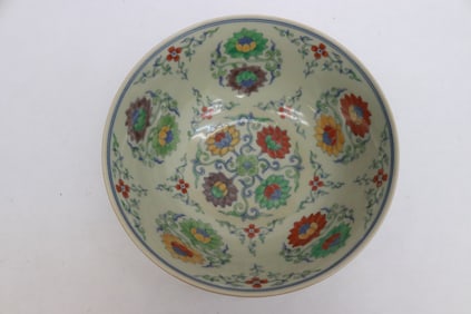 Fine Chinese doucai porcelain bowl