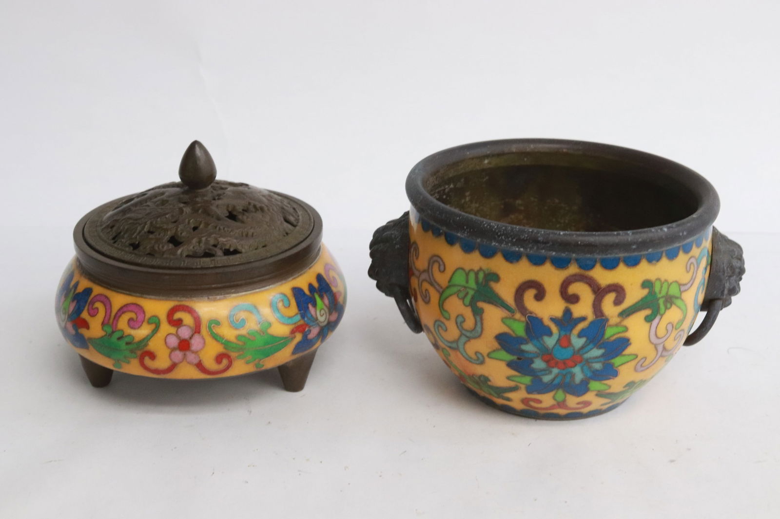 2 cloisonne bronze censers: 2 cloisonne bronze censers, 2.8"x4.75"x3.8", 3.2"x3.8"dia