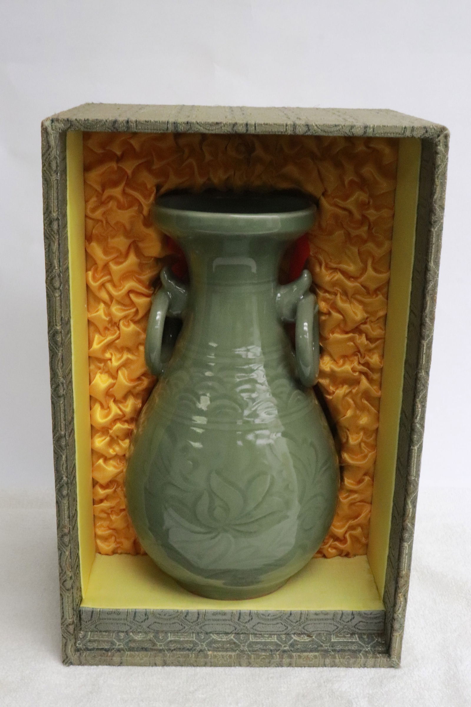 Chinese celadon porcelain vase in protective case (1 of 10)