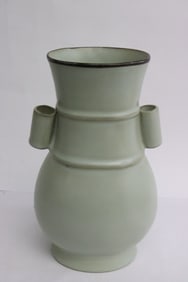 Fine Song style porcelain vase