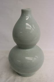 Light celadon porcelain gourd shape vase