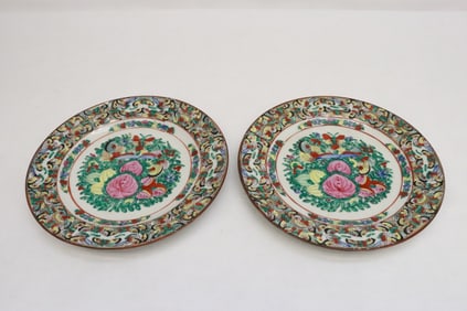 Pair Chinese vintage rose canton porcelain plates