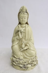 Chinese blanc de shin porcelain Guanyin