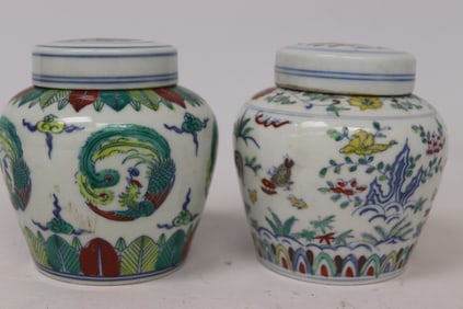2 Chinese doucai porcelain tea caddies