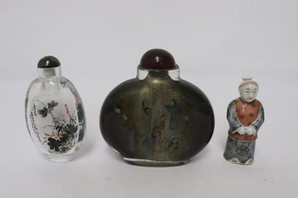 3 snuff bottles