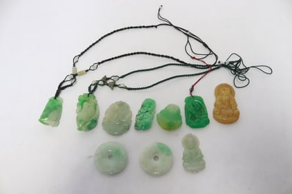Lot of jade, jadeite like stone carved ornaments