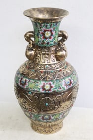 Fine Chinese large famille rose porcelain vase