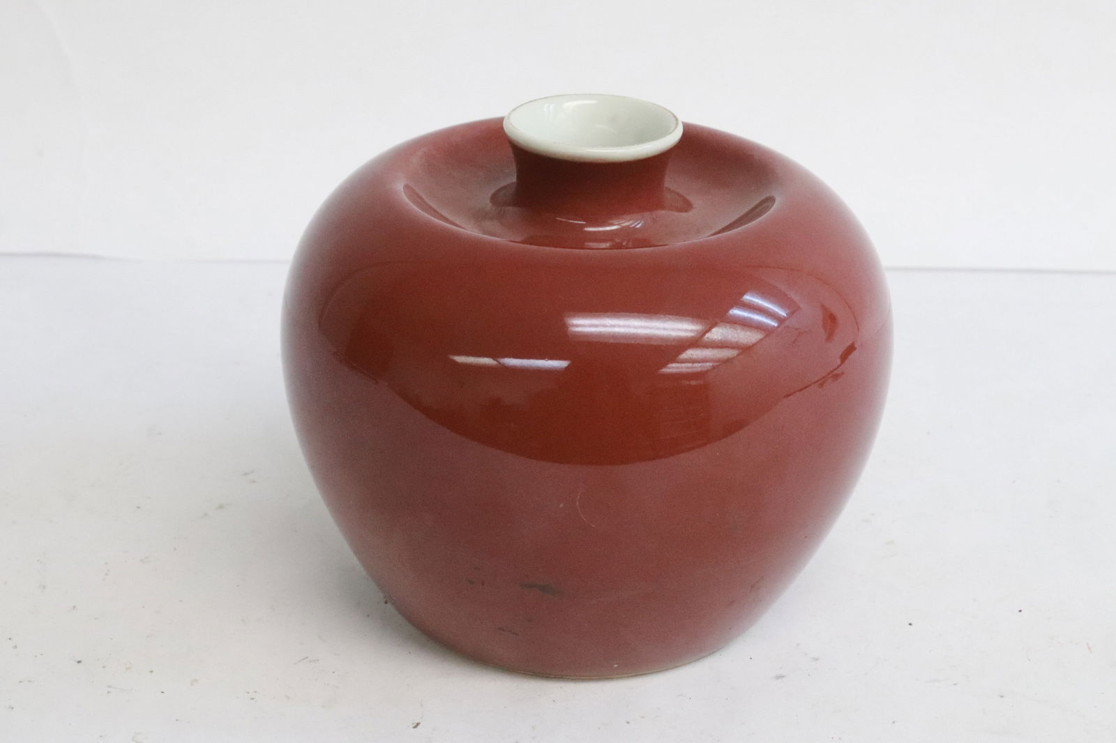 Chinese red glazed porcelain water dripper (1 of 5)