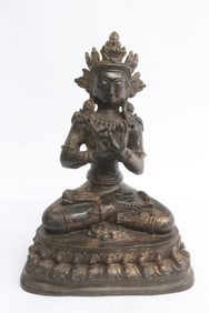 Fine Chinese bronze sculpture of deity