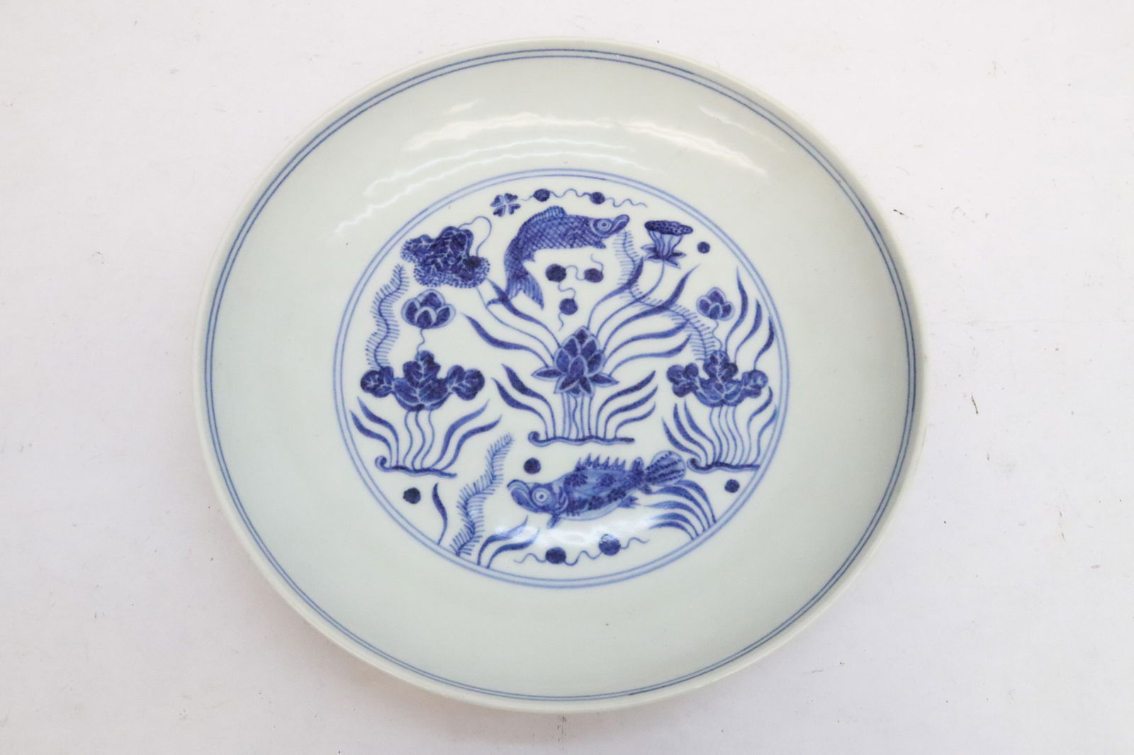 Fine Chinese blue and white porcelain plate (1 of 6)