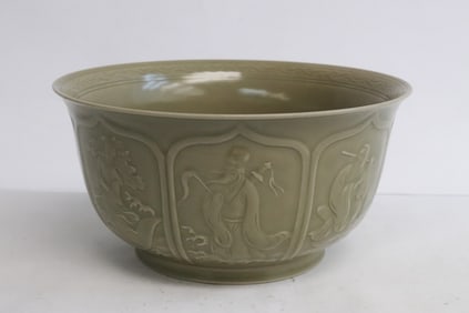 Chinese light green glazed porcelain bowl