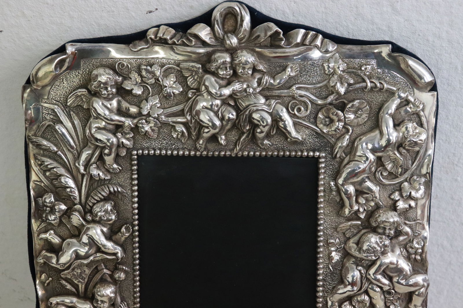 Magnificent sterling silver picture frame - 2