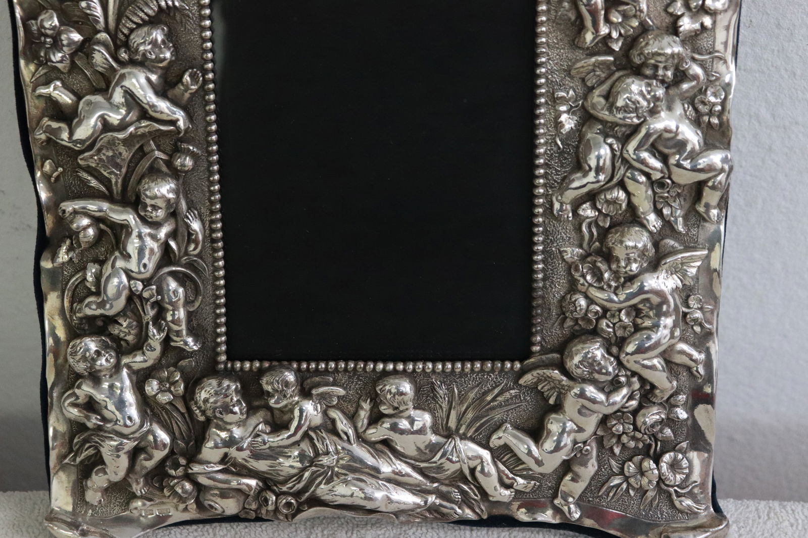 Magnificent sterling silver picture frame - 3