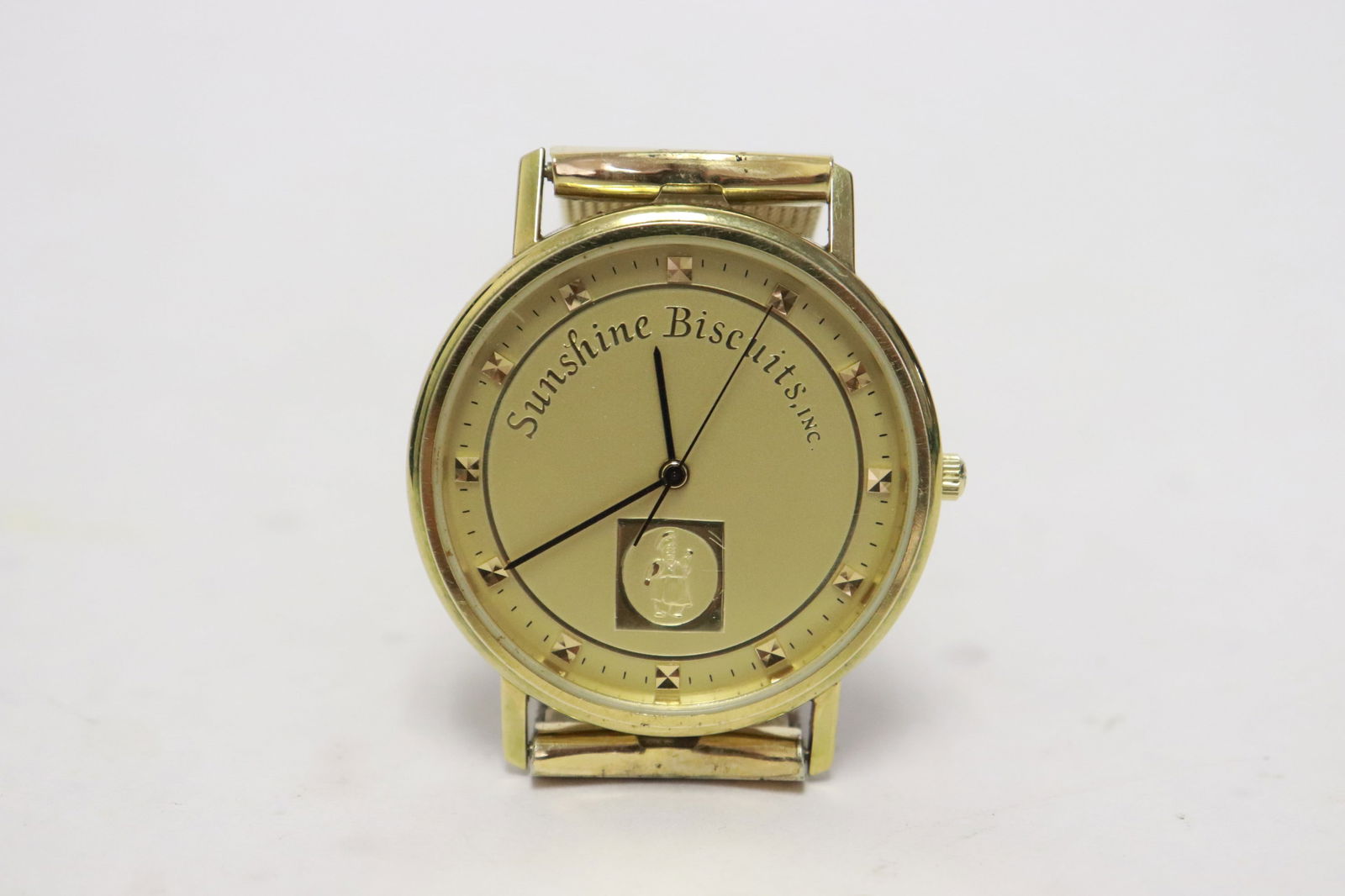 A memorabilia Hamilton watch w/ GF case, dated 1988: A memorabilia Hamilton men's watch with gold filled case, dated 1988