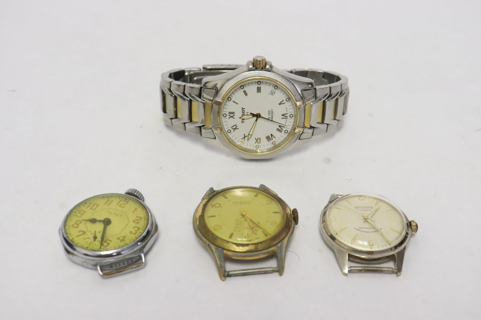 4 men's watches, condition unknown: 4 men's watches, condition unknown