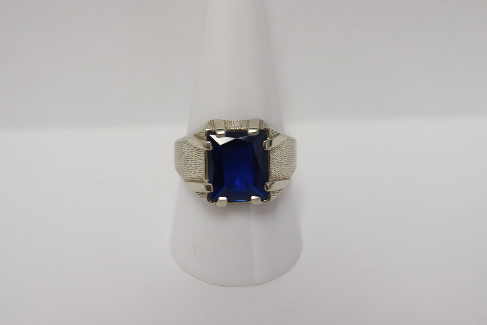 14K Y/G blue stone ring (1 of 8)