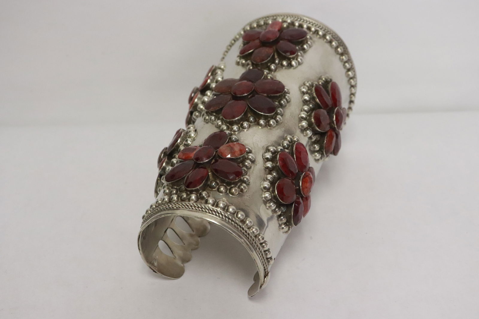 A rare sterling ruby cuff - 5