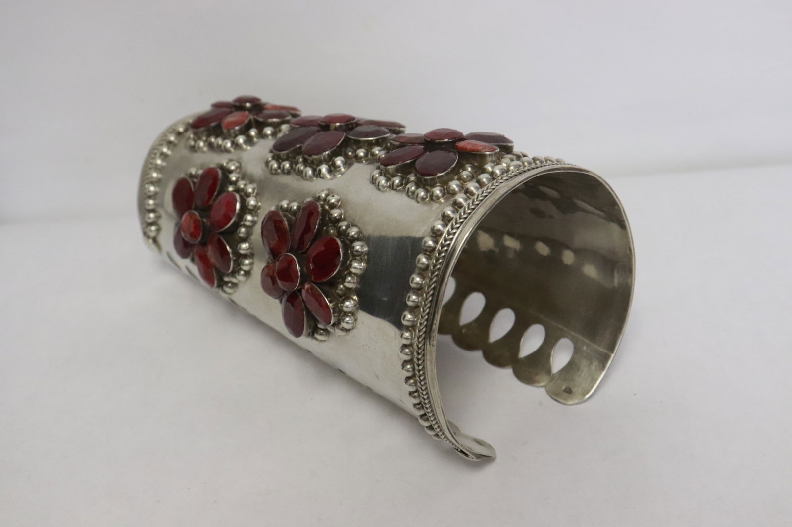 A rare sterling ruby cuff - 6
