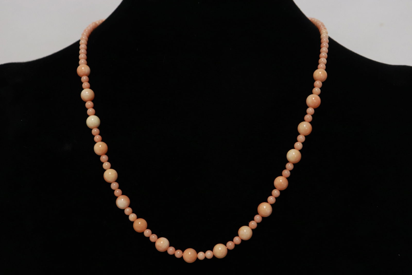A coral like bead necklace (1 of 8)