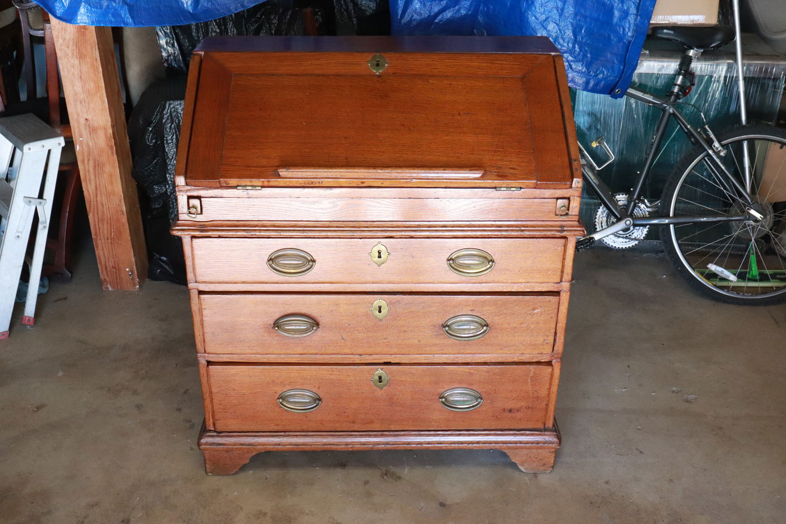 18th century American oak slant front desk (1 of 10)