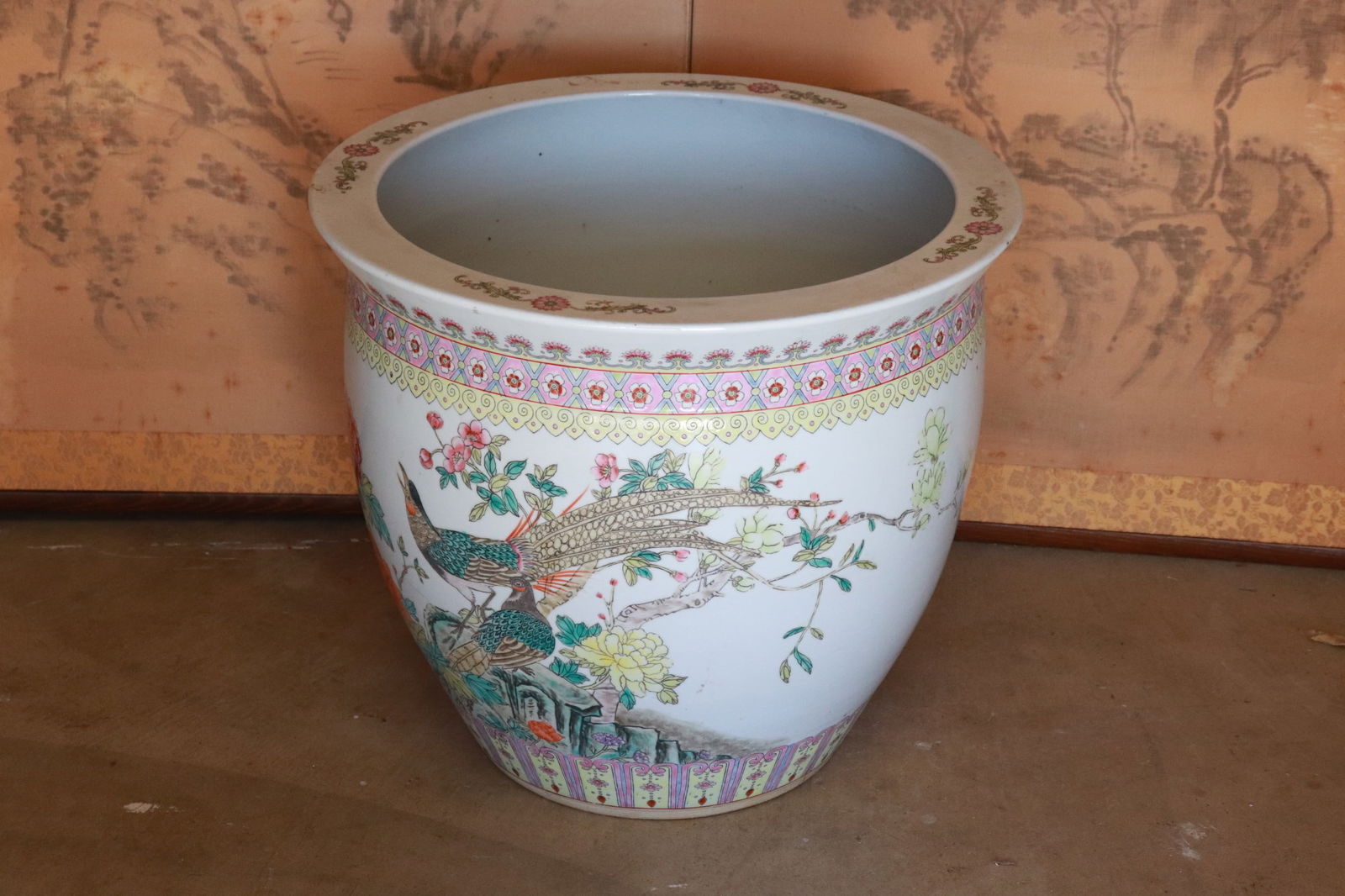 Chinese large famille rose porcelain planter (1 of 8)