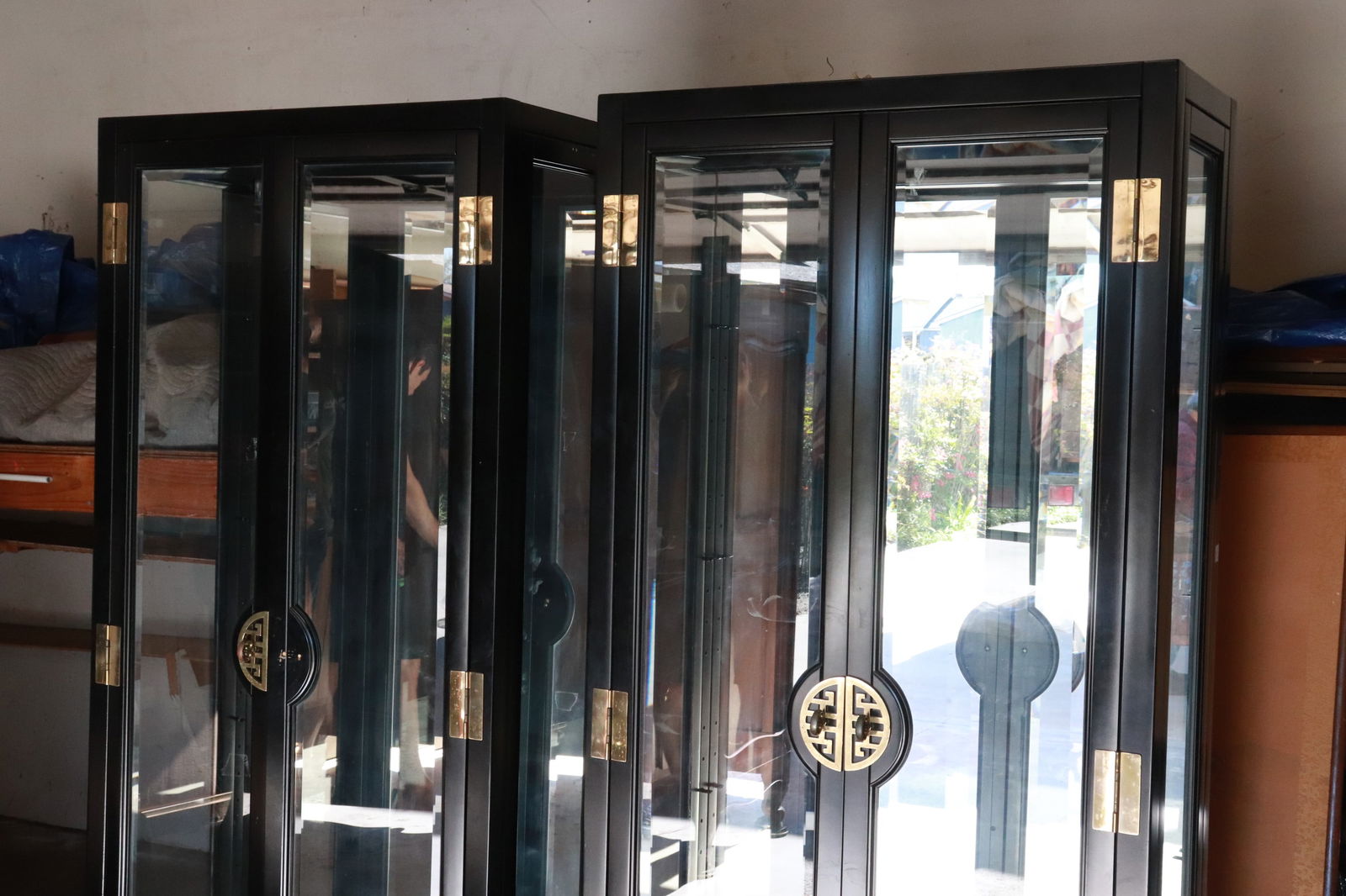 Pair display cases - 6