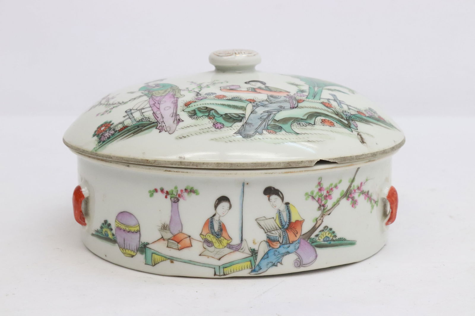 Chinese early 19th c. porcelain covered tureen (1 of 7)