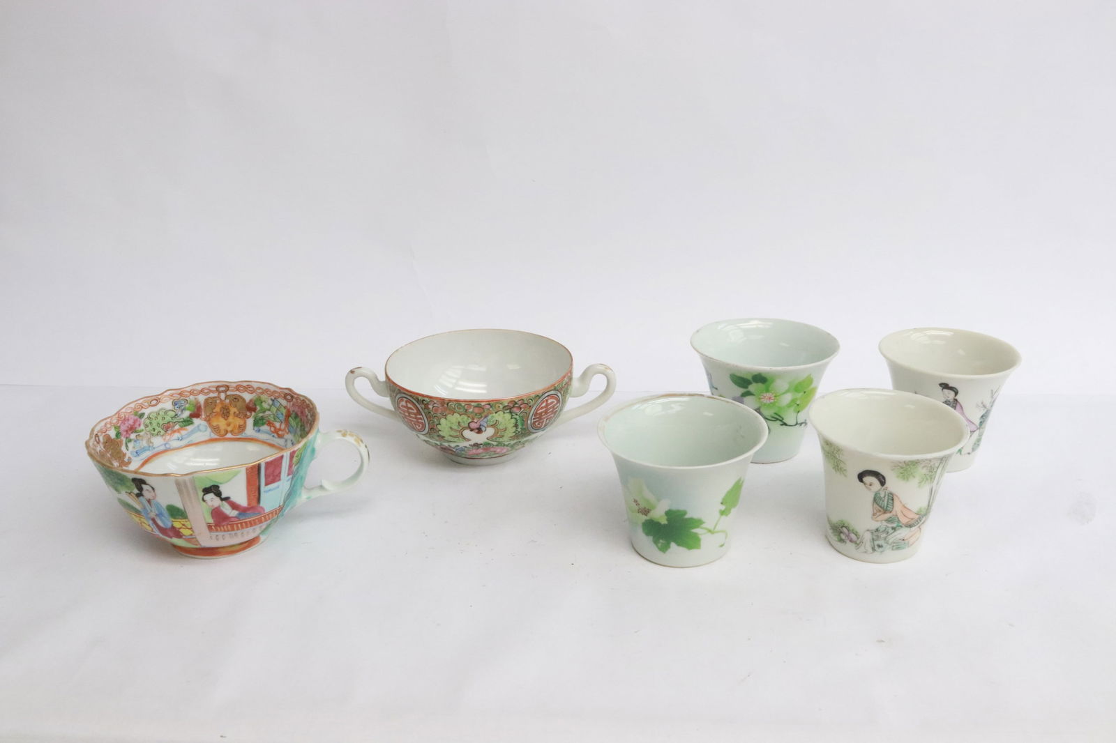 6 Chinese vintage famille rose tea cups (1 of 12)