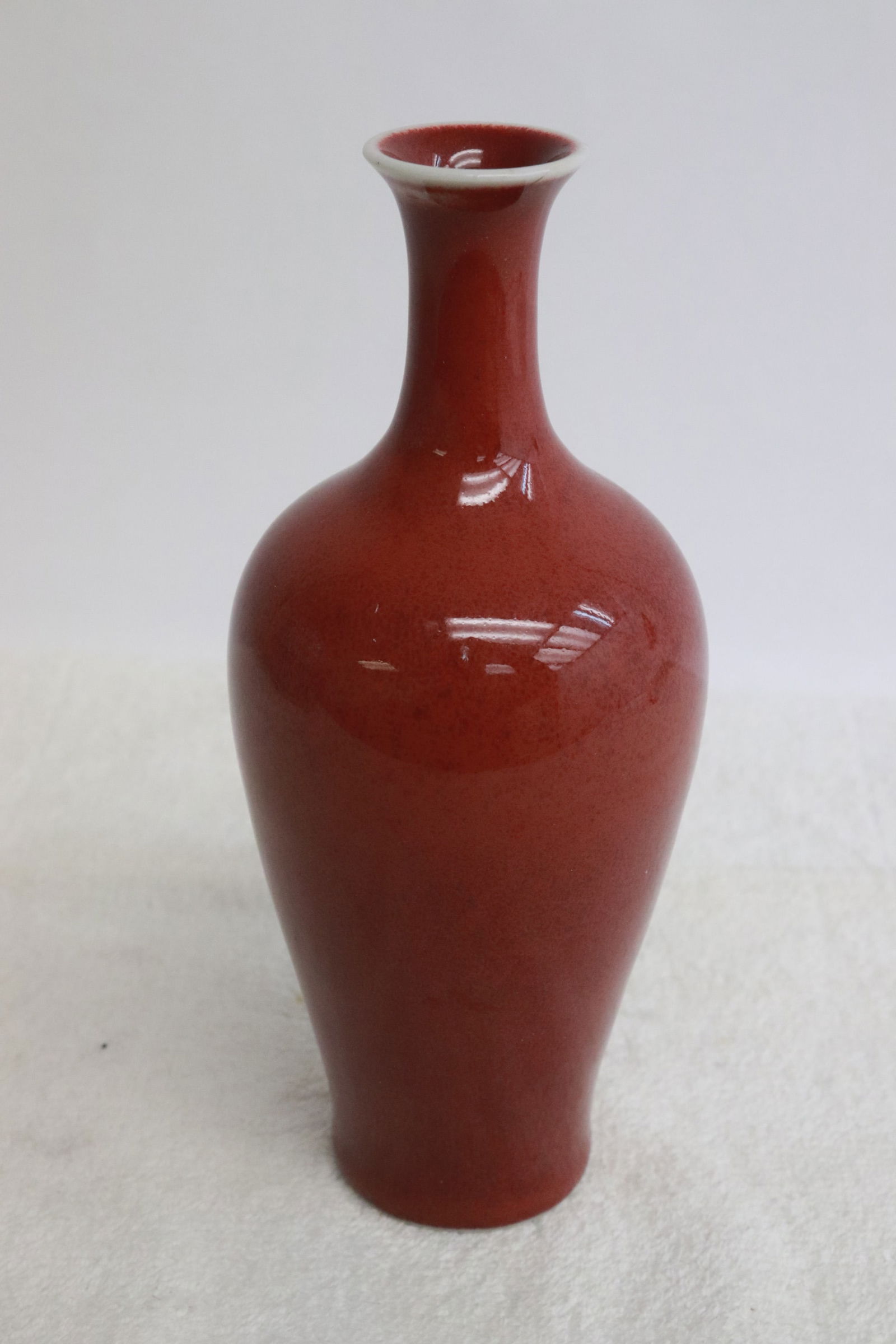 Chinese red glazed porcelain vase (1 of 9)