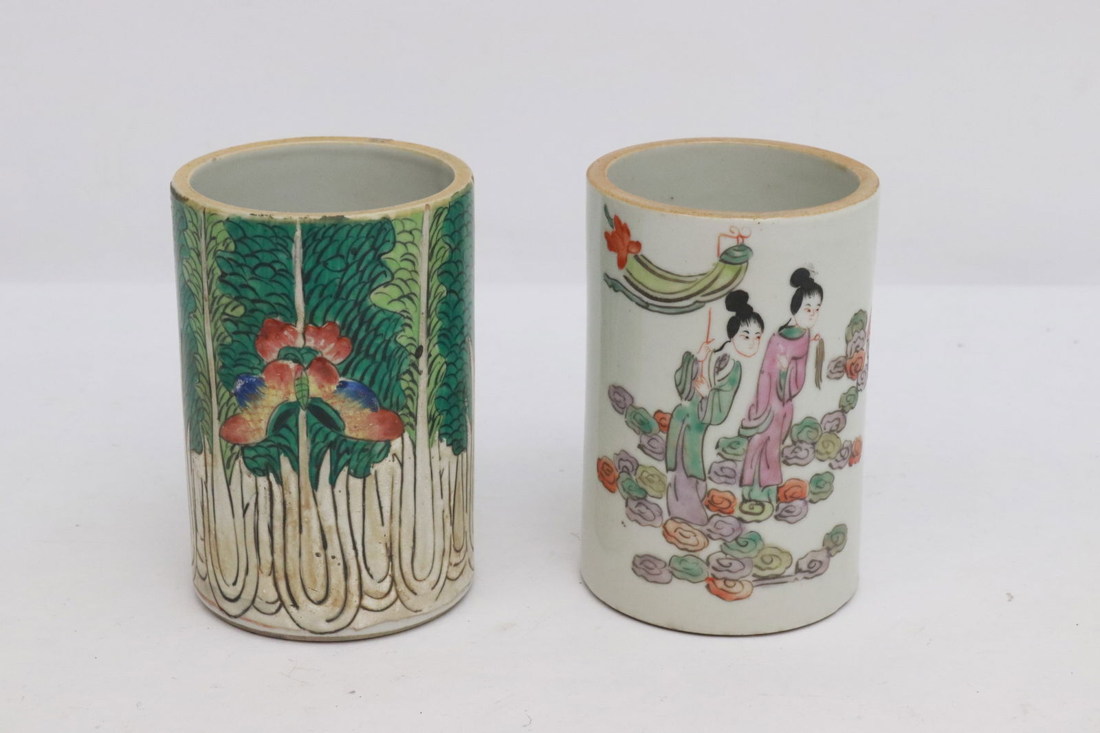 2 Chinese antique famille rose brush holders: 2 Chinese antique famille rose porcelain brush holders, 4.4"x2.85"dia ea
