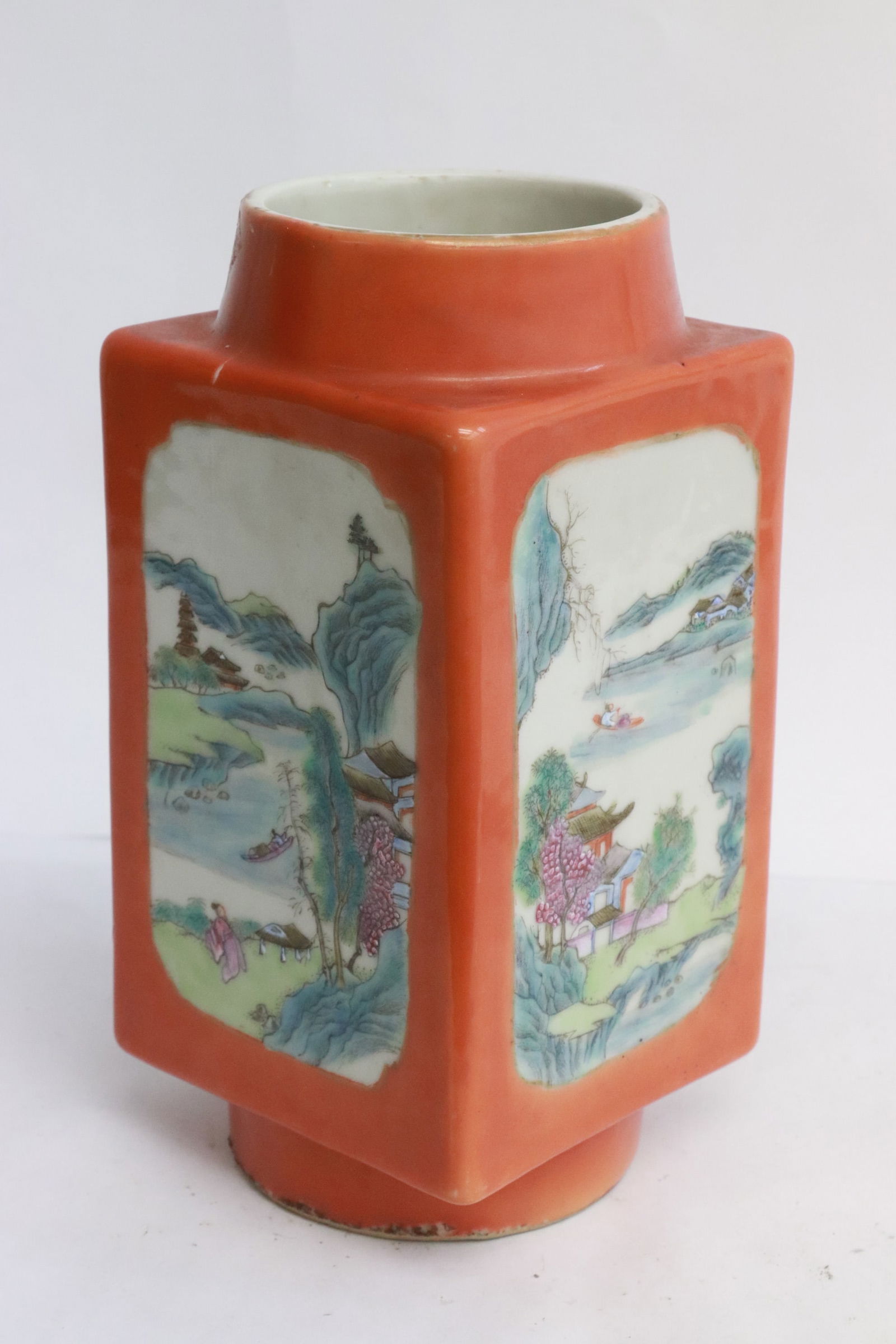 Chinese late 19th c. famille rose porcelain vase (1 of 8)