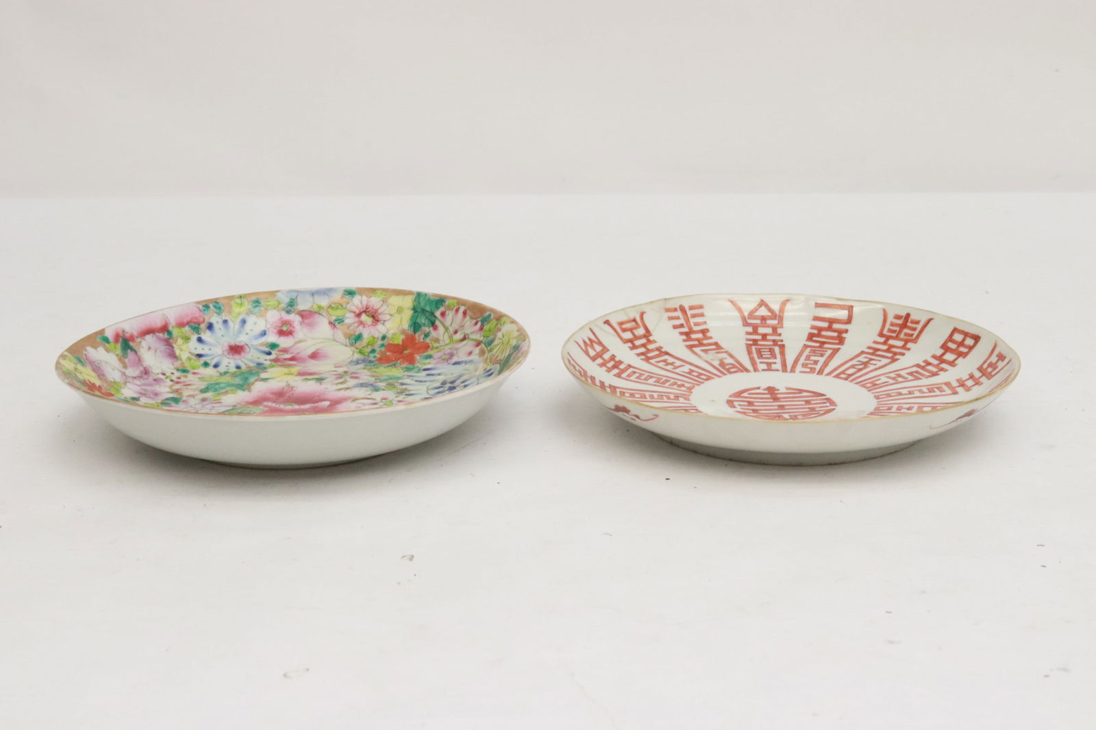 2 Chinese late 19th century porcelain plates (1 of 9)