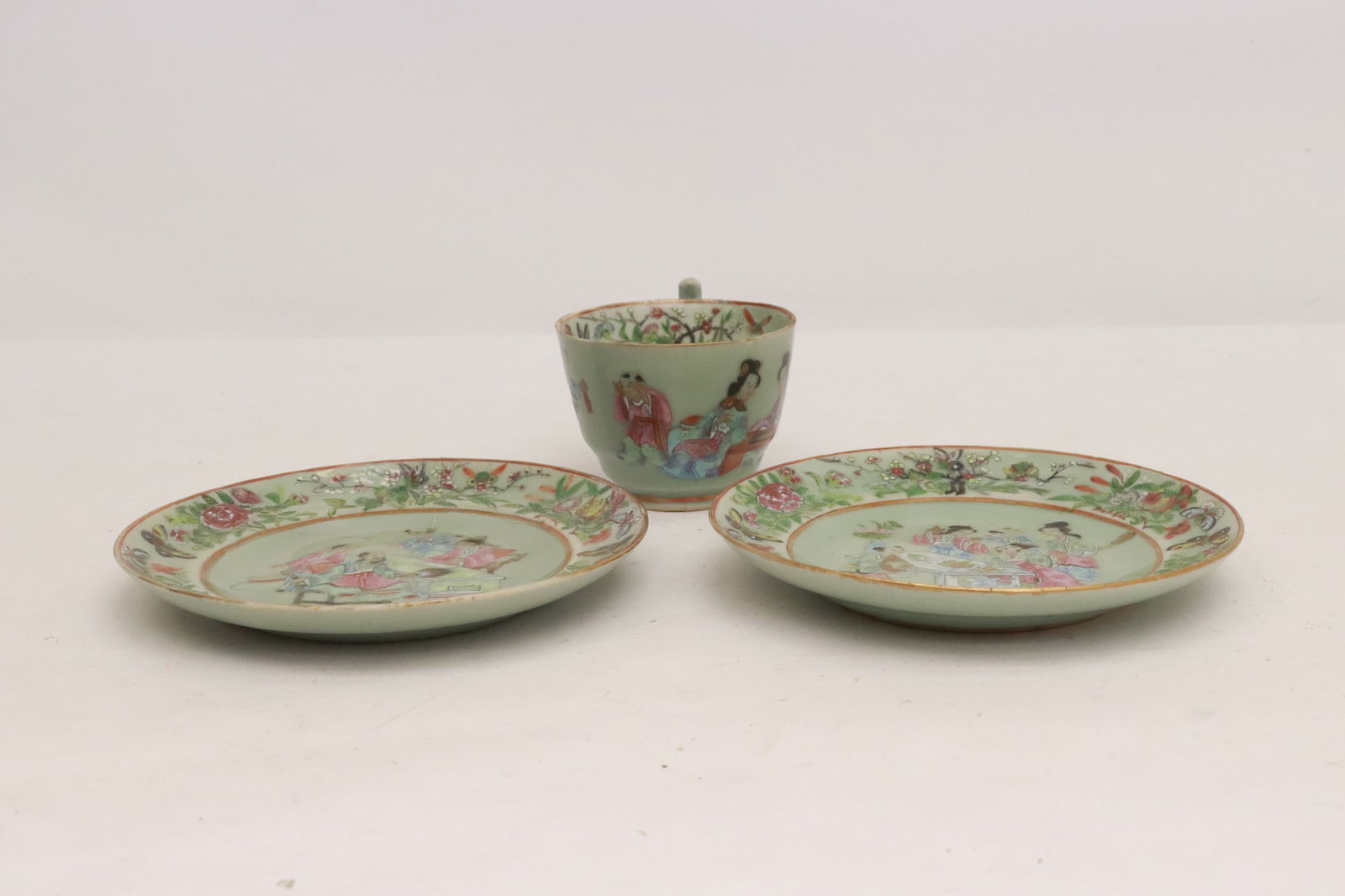2 antique famille rose plates, and a tea cup (1 of 11)